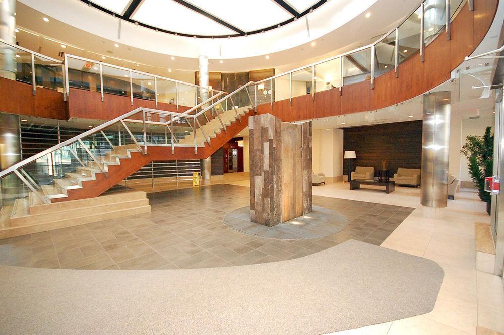 Downtown Mississauga Executive Suites Sq1 Exteriér fotografie